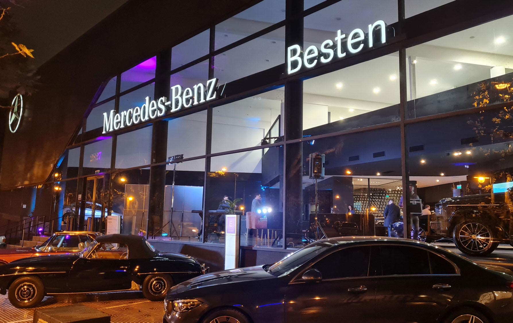 Mercedes-Benz inauguró un nuevo showroom en Argentina