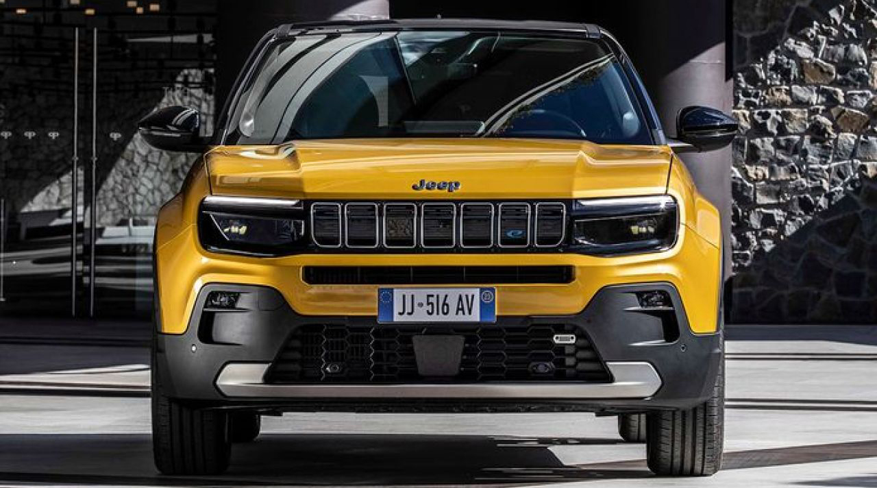 Jeep coquetea con fabricar el Avenger en Brasil