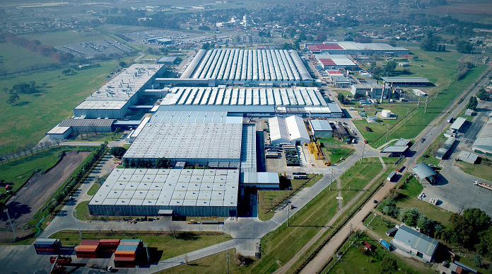 Mercedes-Benz cambia de manos en la Argentina 