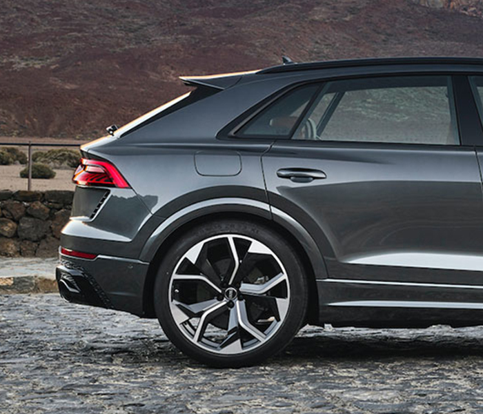 audi-q8