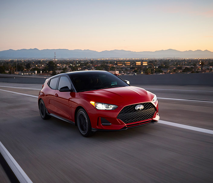 hyundai-veloster-2_0-tech-6at