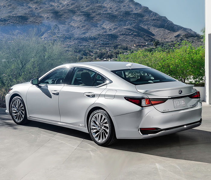 lexus-es-300h-luxury