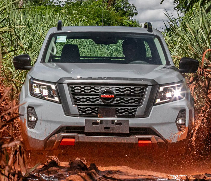 nissan-frontier-pro-4-x-4x4-at