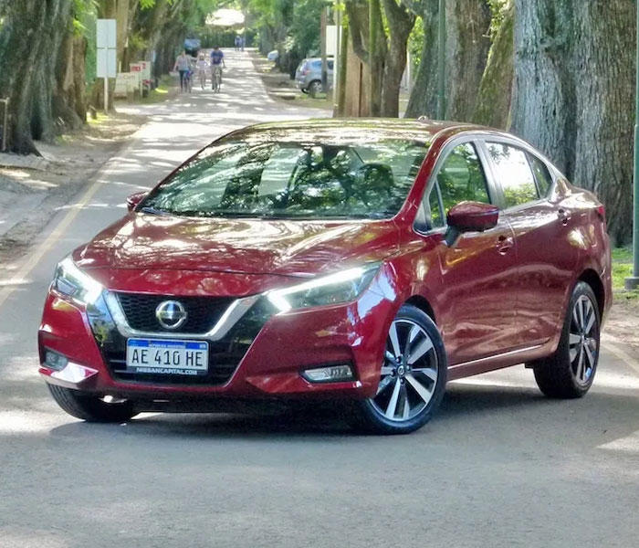 nissan-versa-sense-cvt