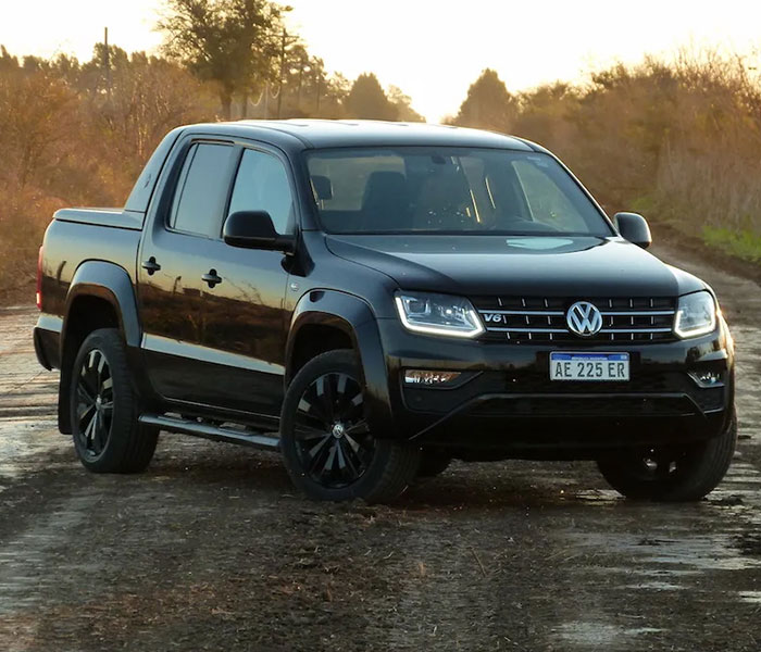volkswagen-amarok-black-style-v6-4x4-automatica-258-cv