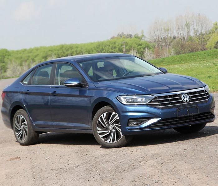 volkswagen-vento-highline-250-tsi-at